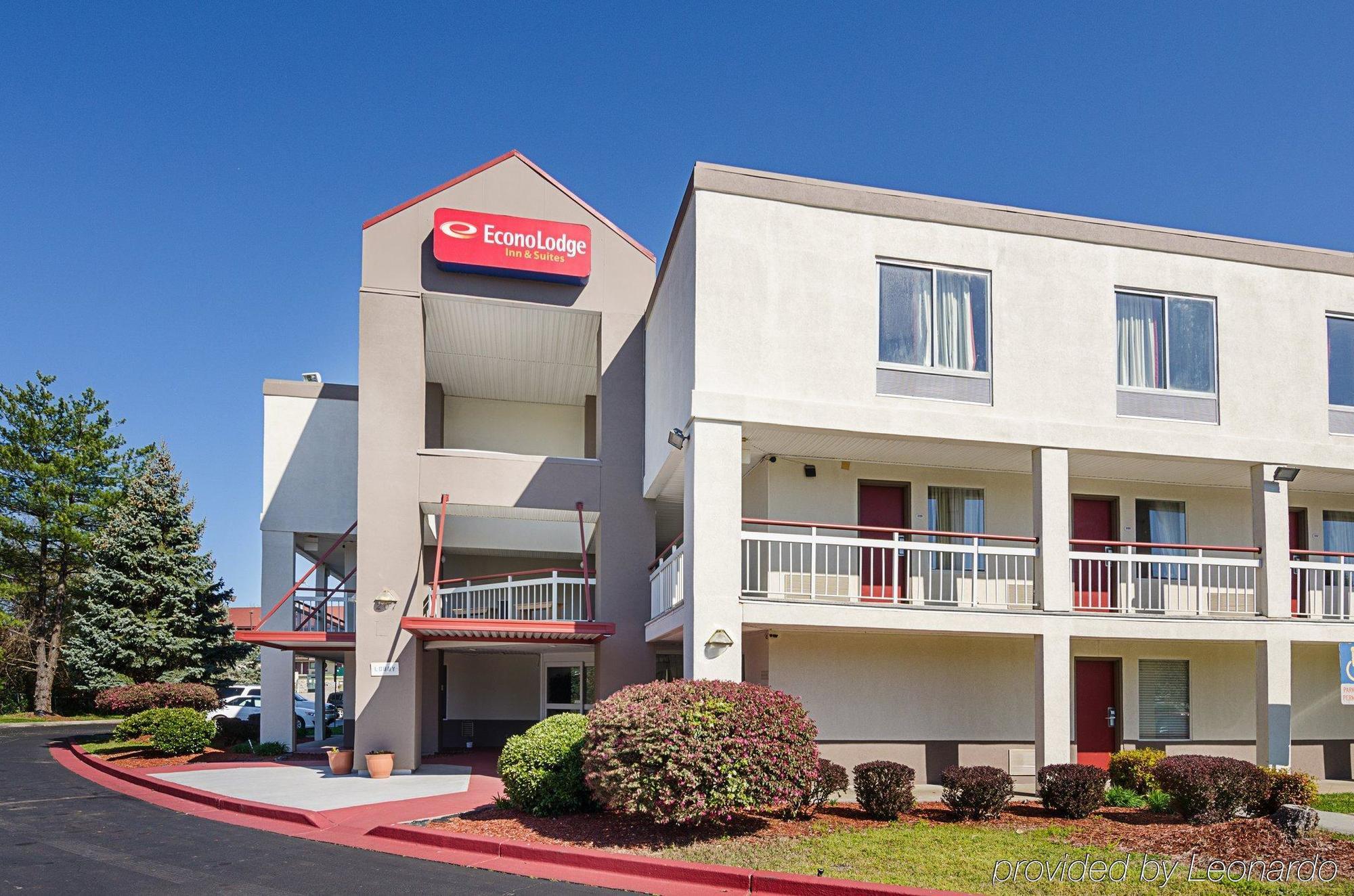 Econo Lodge Inn & Suites Johnson Stadt Exterior foto