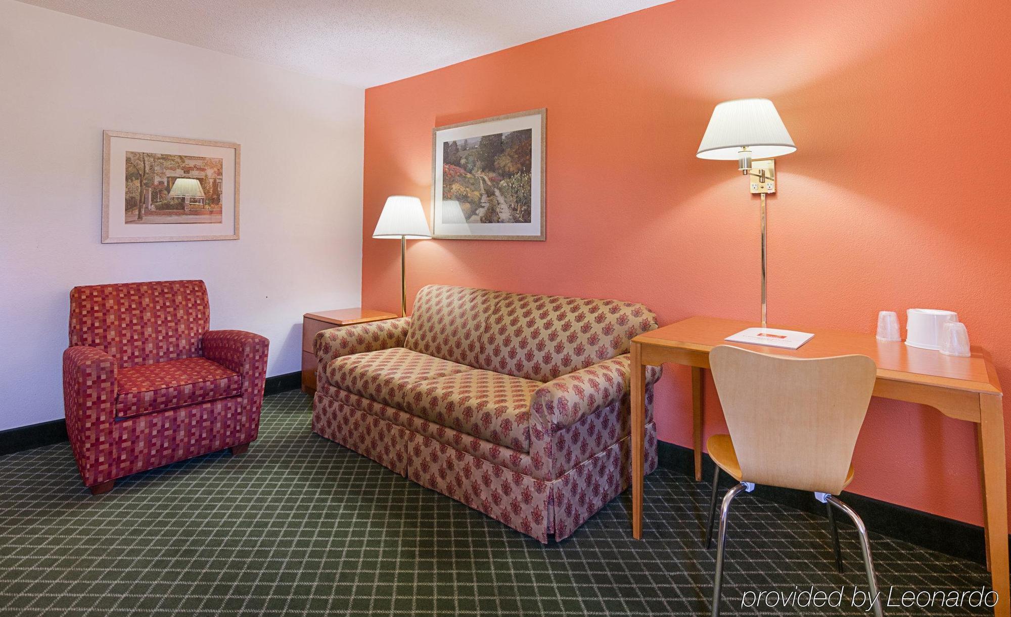 Econo Lodge Inn & Suites Johnson Stadt Exterior foto