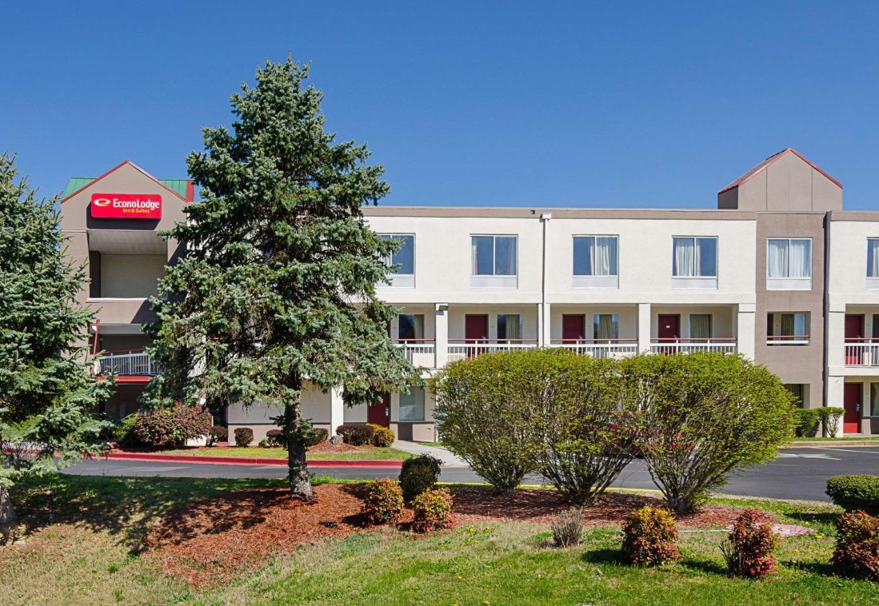 Econo Lodge Inn & Suites Johnson Stadt Exterior foto
